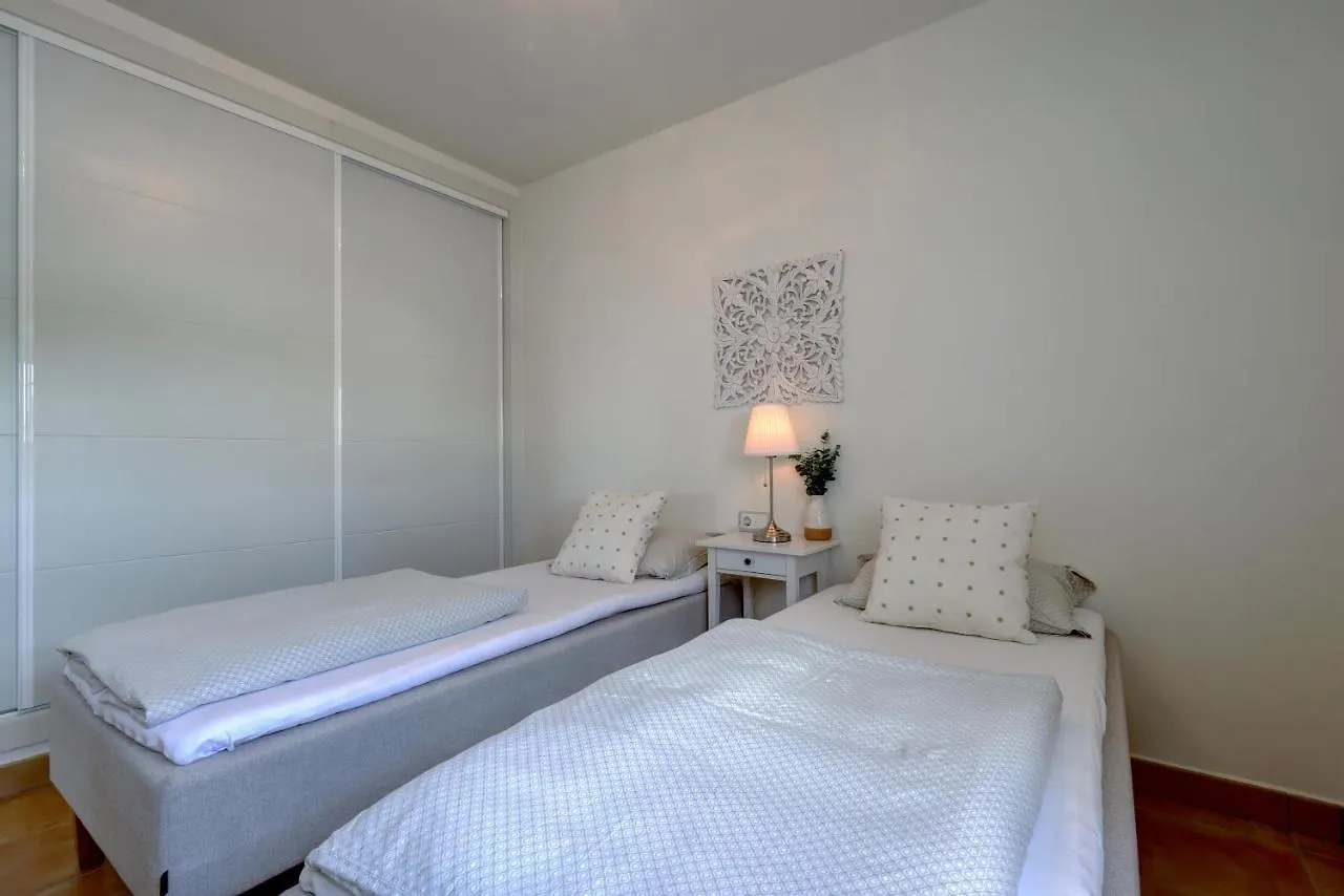 Penthouse Apartment In Alcaidesa Spain