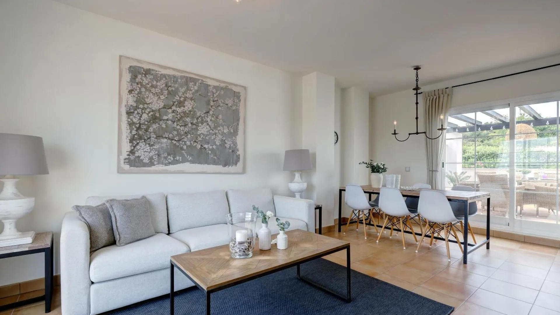 Penthouse Apartment In Alcaidesa 0*,