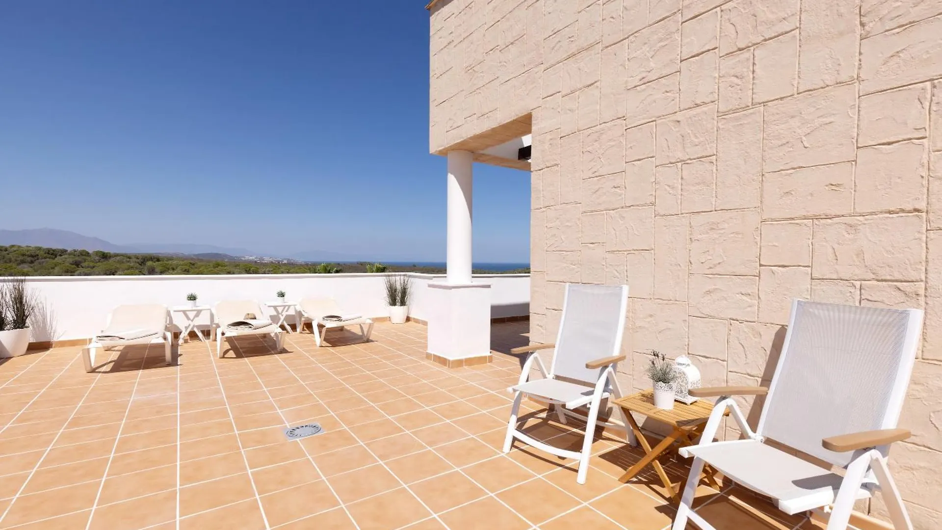 Penthouse Apartment In Alcaidesa Spain